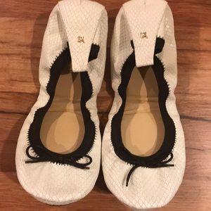NWT Yosi Samra flats